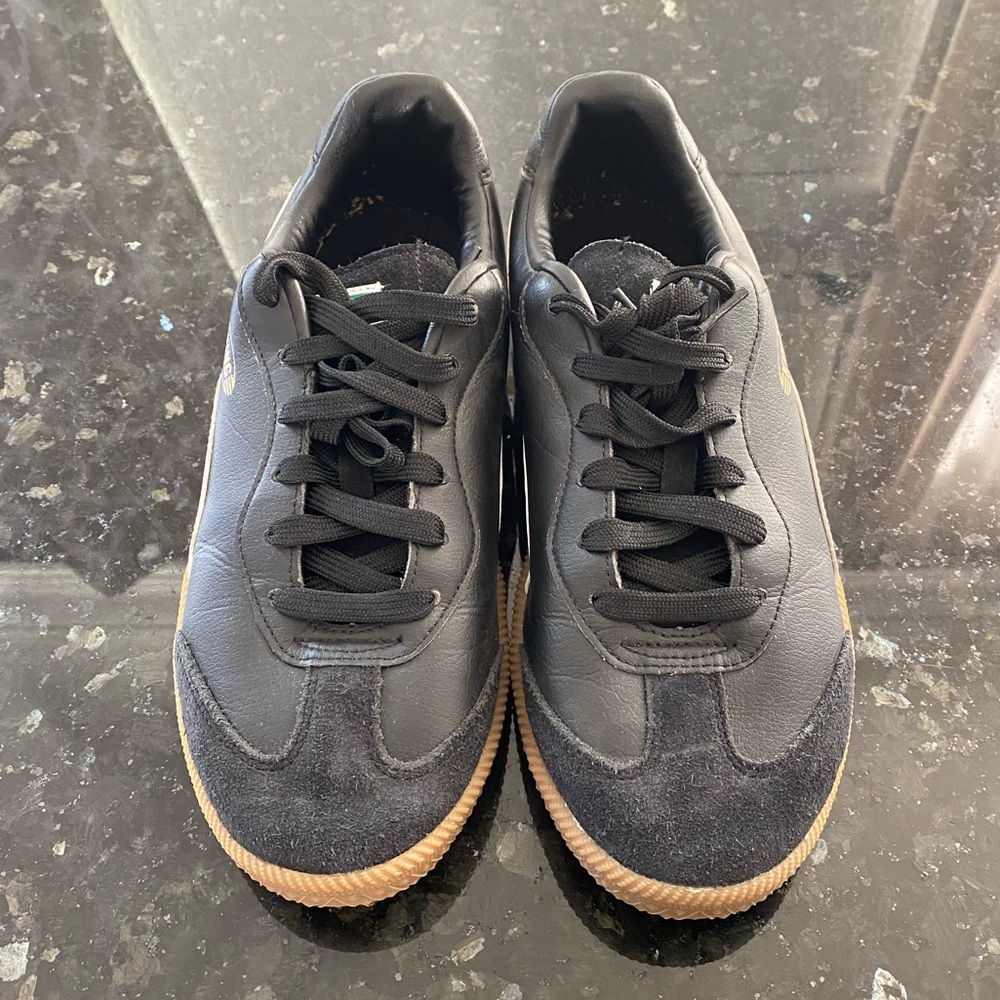 PUMA | King Indoor Soccer Shoes Size 8 - Picture 4 of 10